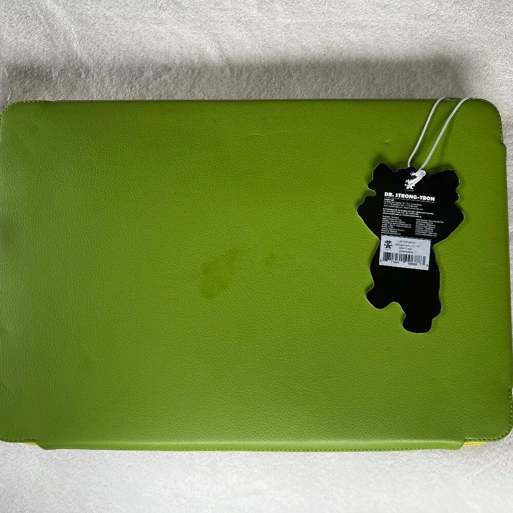 NWT vintage Crumpler (Australian) 'The School Hymn' 17